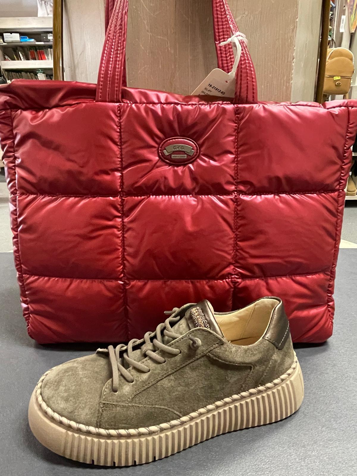 Damenschuhe bei Schuhhaus Öfner in Zirl - Bild 48